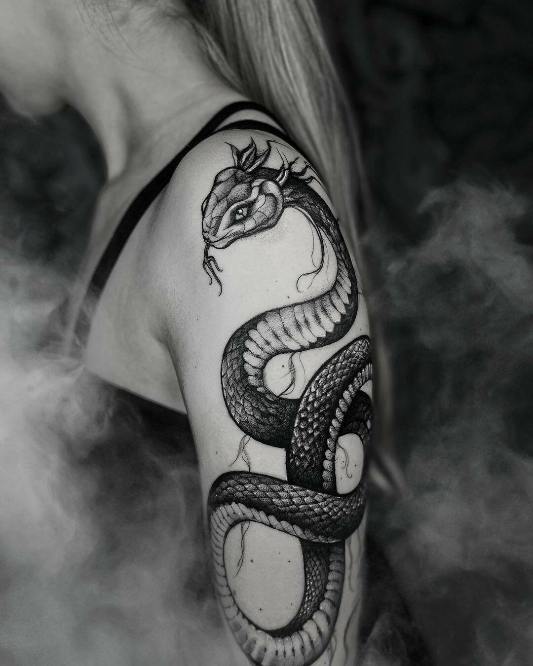 Inksearch tattoo Emanuela Latoszek 🌙 The Sacred Touch ⚜️