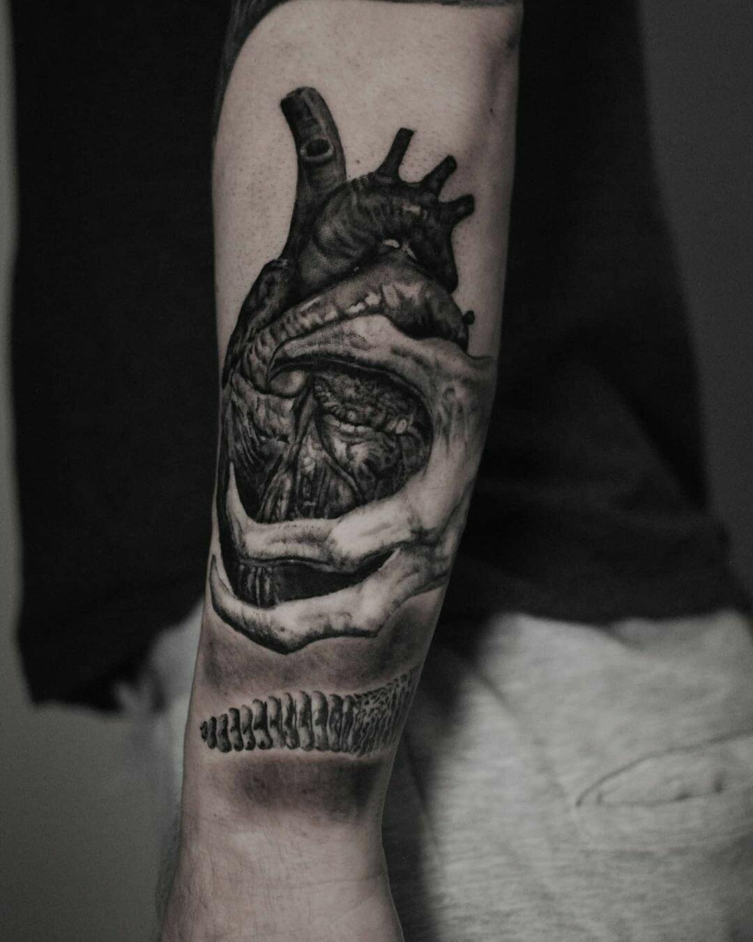 Inksearch tattoo Marcin Nencek Grey eye Tattoo