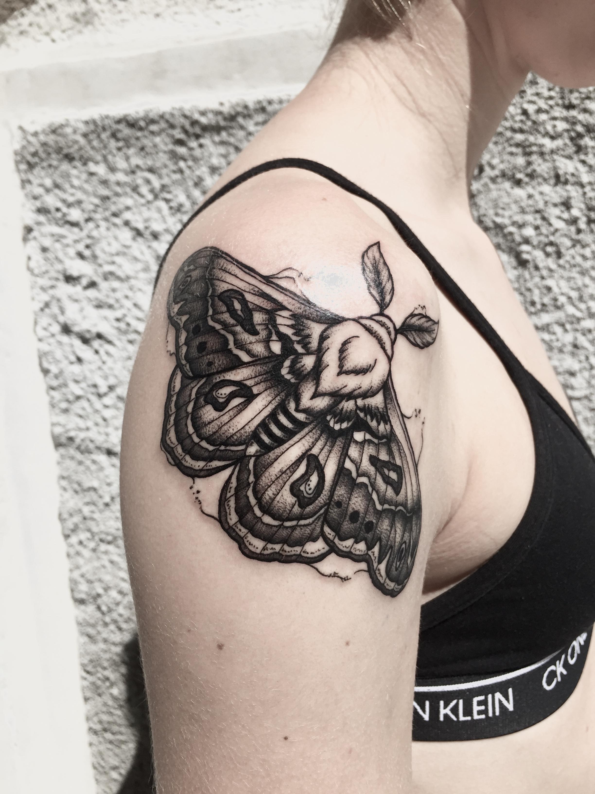 Inksearch tattoo em Noire