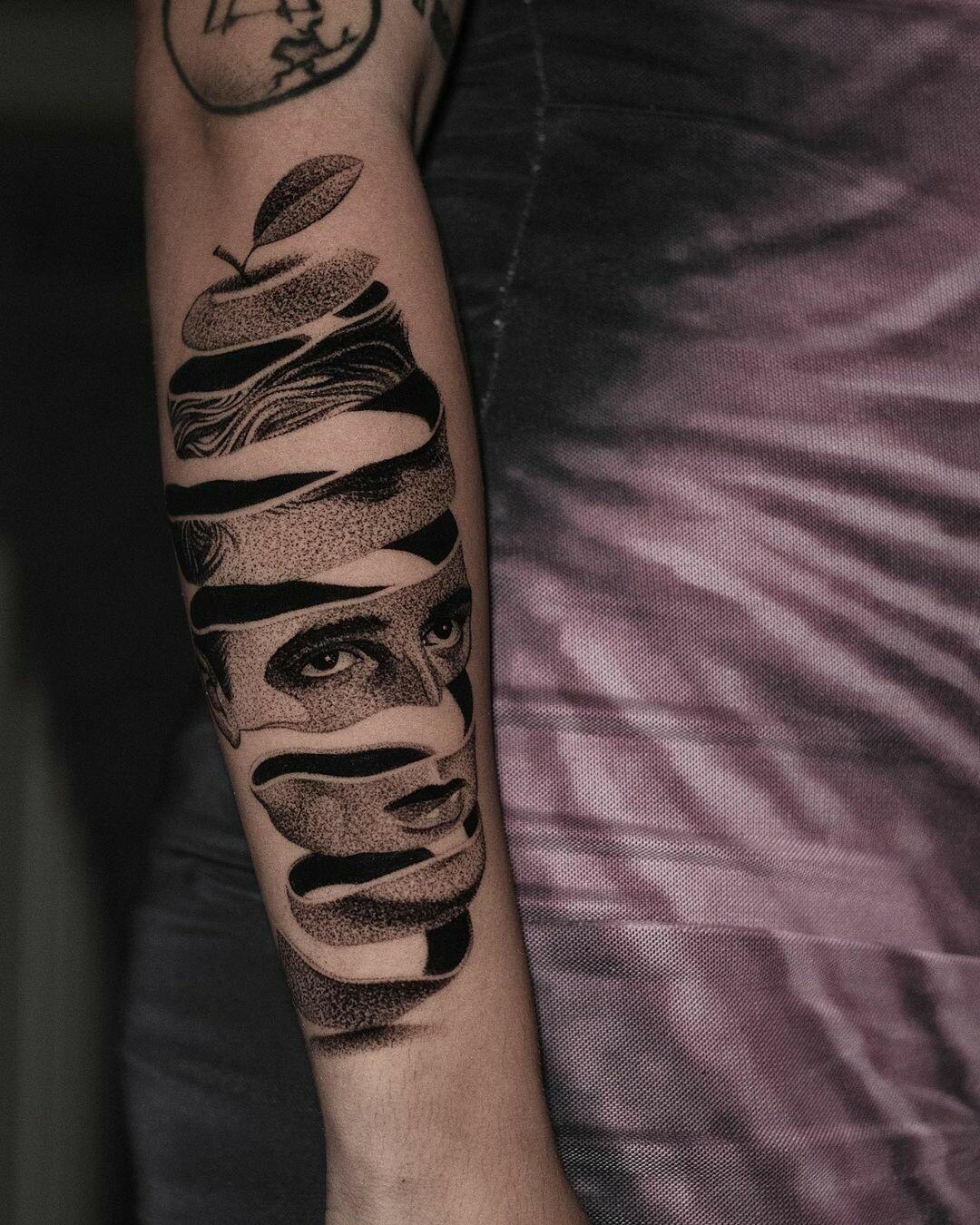 Inksearch tattoo Patryk Chybowski (Boski Tattoo)