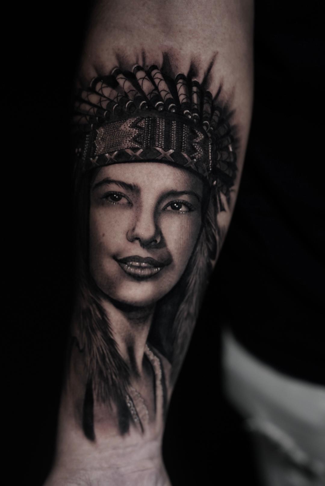 Inksearch tattoo Elena Lamberti