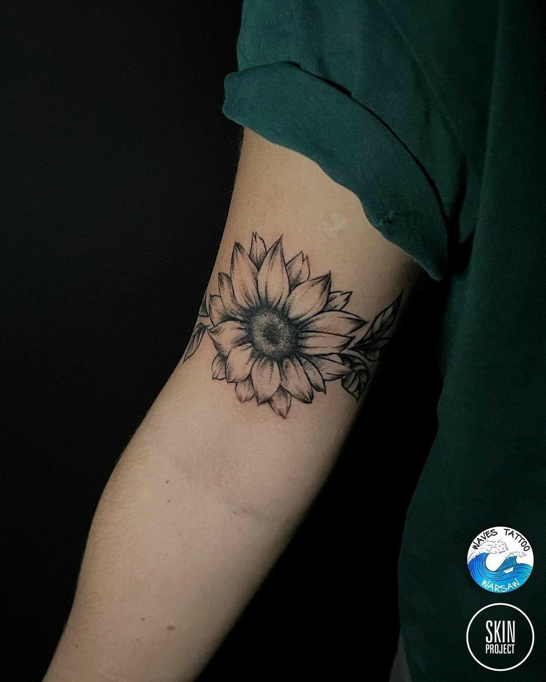 Inksearch tattoo Waves Tattoo Warsaw