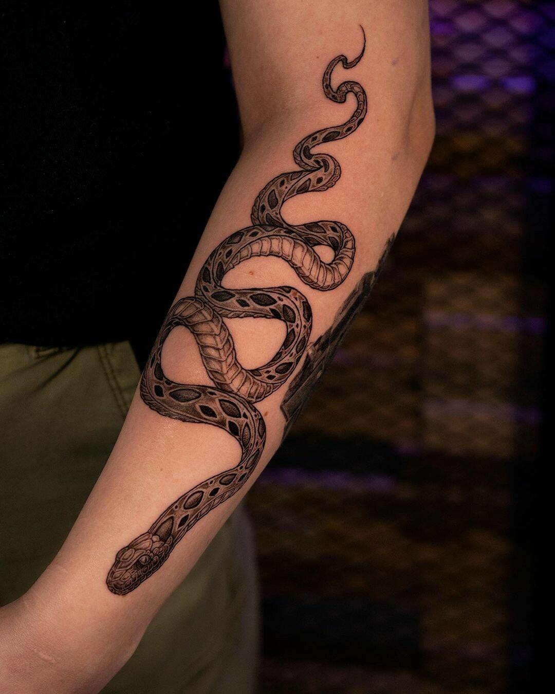 Inksearch tattoo Horyzont