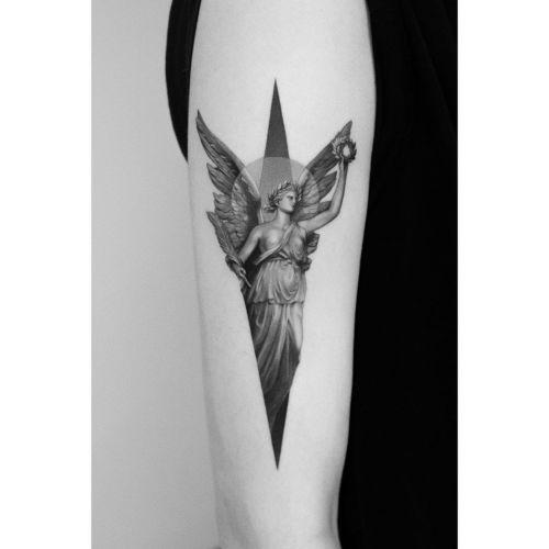 Paweł Indulski - Dotyk Tattoo inksearch tattoo