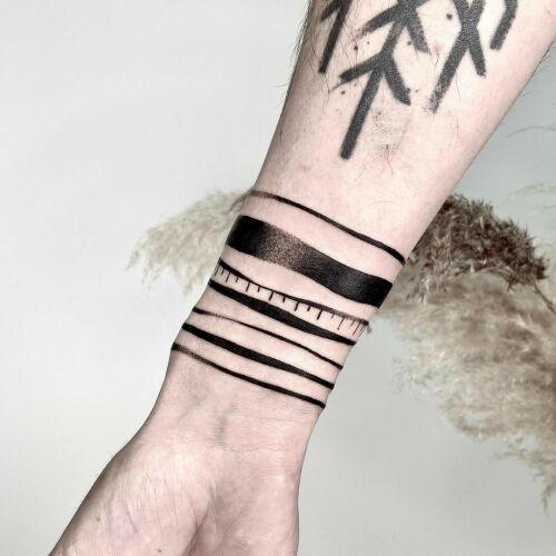 Luneoire inksearch tattoo
