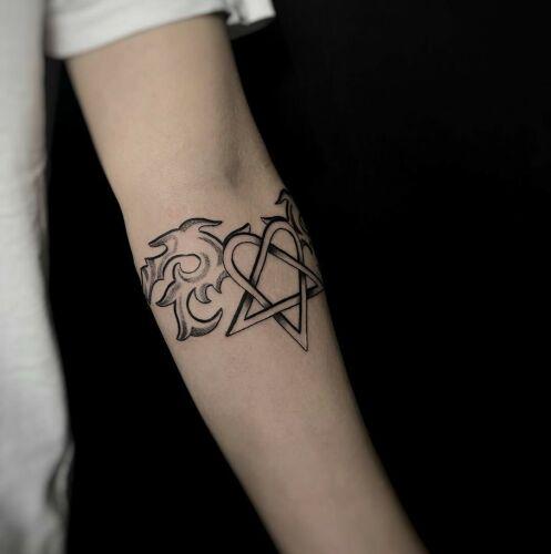 Venomdopee inksearch tattoo